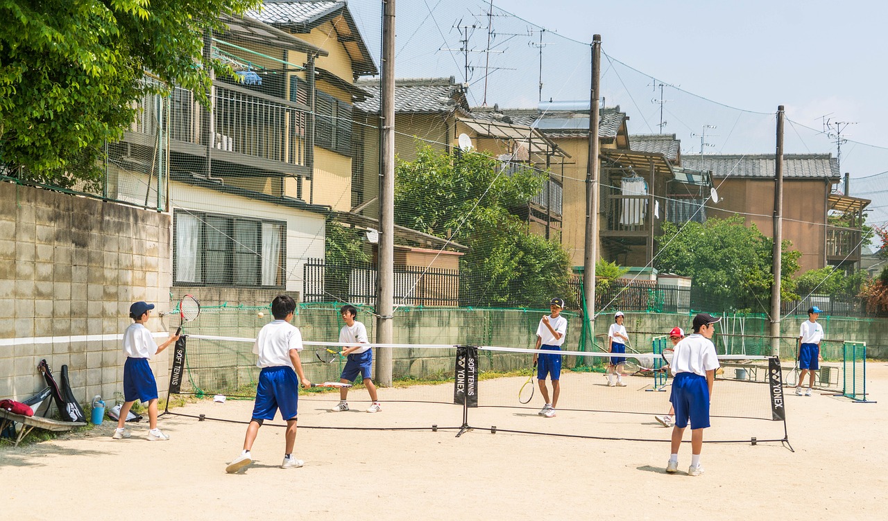 【经开五小｜阳光新闻】“绿茵童梦 阳光成长”第五届校园足球节系列——美术学科活动-第2张图片-捷宸网络